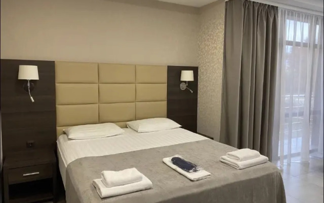 Жилое помещение Holiday and Business 1