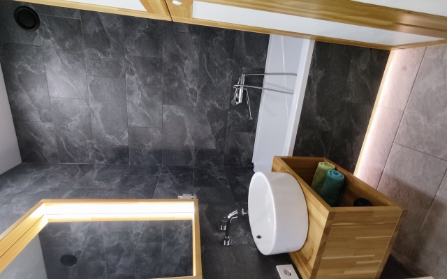 Sovremennaya U Zapadnogo Plyazha Flat