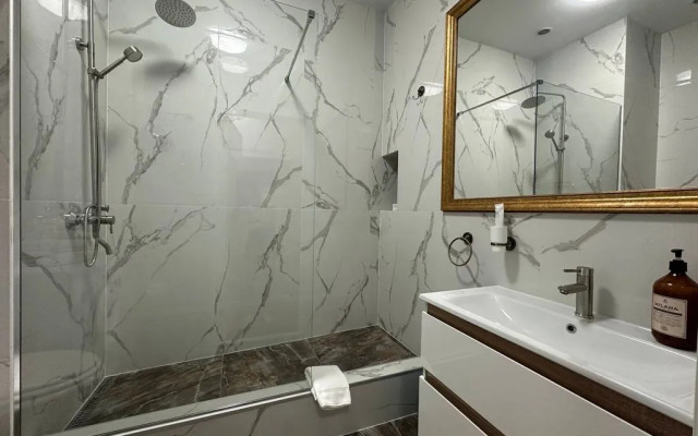 Квартира - студия ДзенХоум Стимул 108