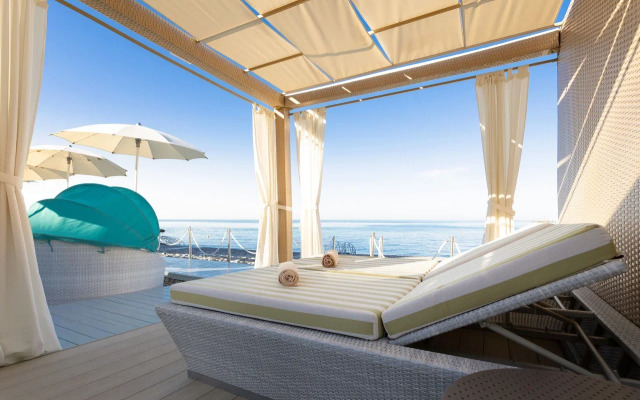 Mercure Sochi Centre Hotel