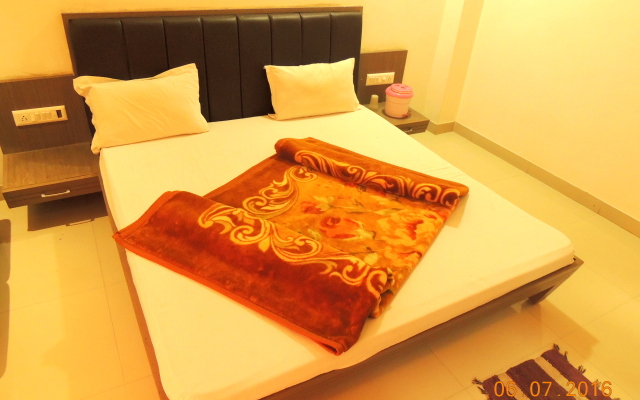 Отель Moonlight by sky stays