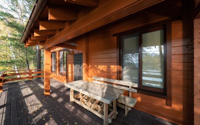 Отель Дом у реки Алтын-Ай