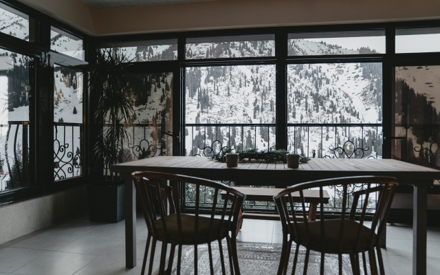 Chalet Nero Bianca