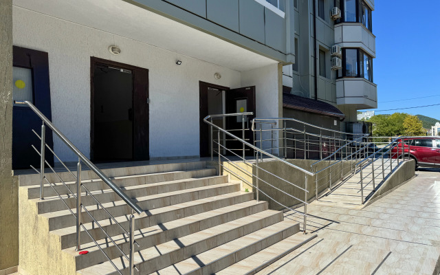 S balkonom i vidom na more Apartments