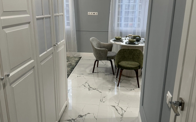 Beaty room Flat