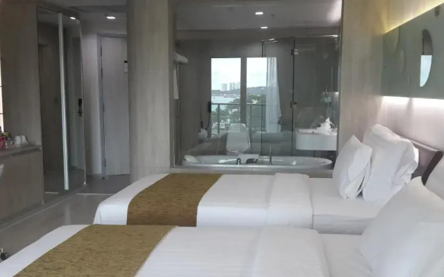 The Pattaya Discovery Beach Hotel Pattaya