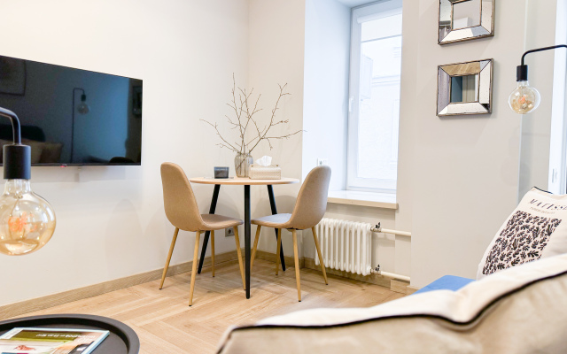 Апартаменты Дизайнерская студия в центре Москвы