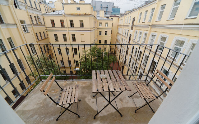 Апартаменты  Art-Home Рядом с Дворцовой Площадью