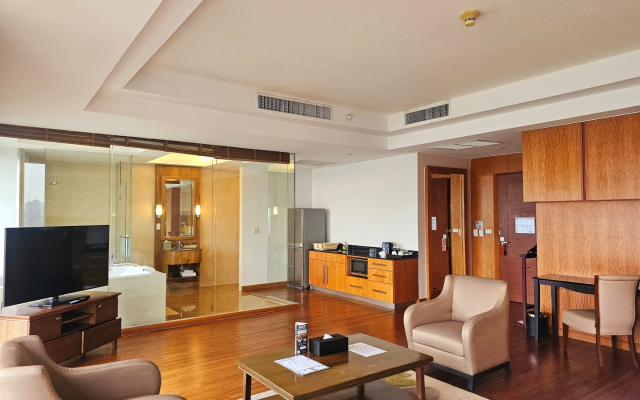 Column Bangkok Hotel