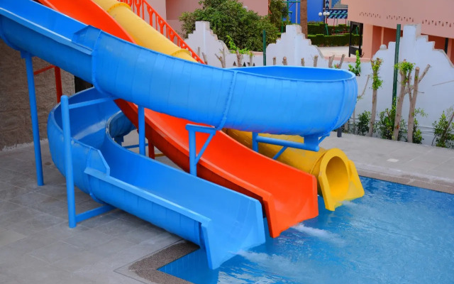Minamark Beach Resort & Spa