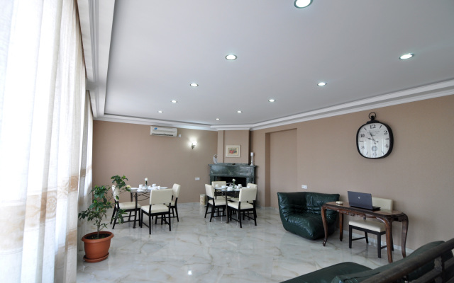 Gelens Hotel