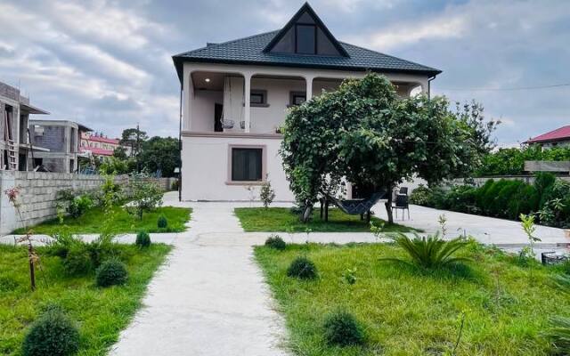 Riverside Cottage Poti Hotel