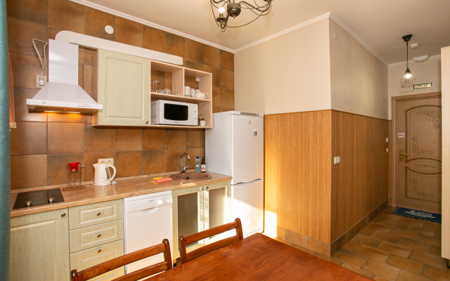 Grey-S Guest House