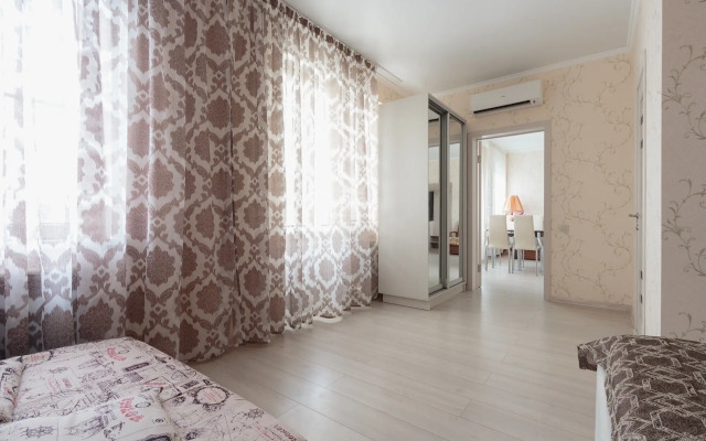 Апартаменты с Балконом 2 на Пионерском Проспекте 114В