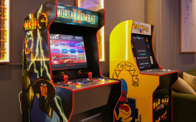 Апартаменты Exclusive Paramount 2BR - Skyline & Game Nights