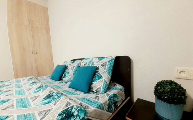 Na Prospekte Mira 25 Flat