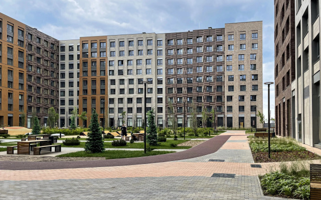 Sovremennaya U Mescherskogo Parka Flat