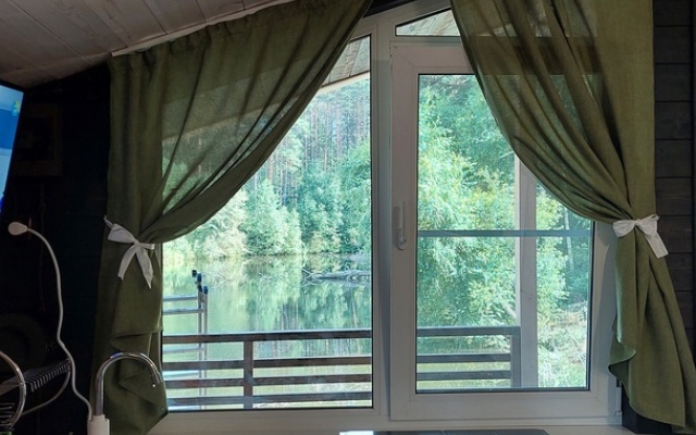 Гостевой дом Угоринка Колесо