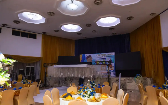 Отель Nicon Luxury Abuja