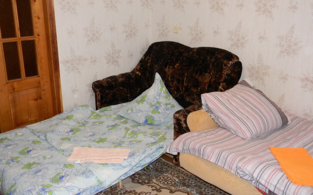 Na Dzerzhinskogo 6  apartments