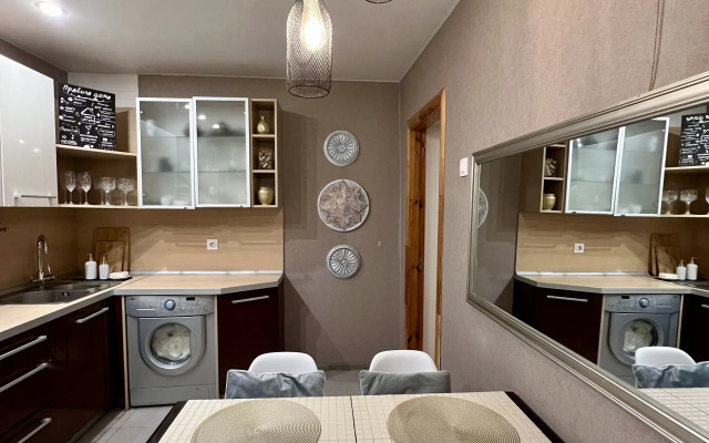 Khudozhestvennaya v tsentre Minska Flat