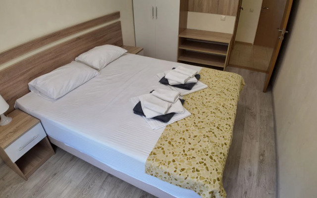 Yuzhnyij Hotel