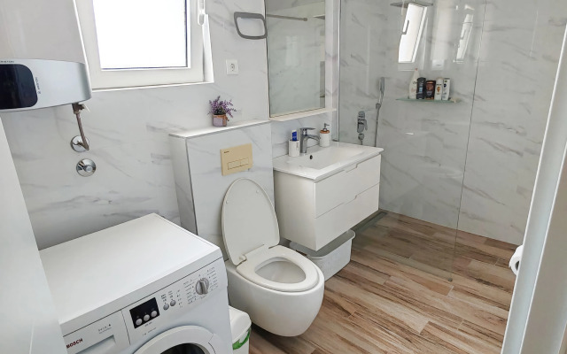 Sunny Side Wellness Resort & Spa Apartments