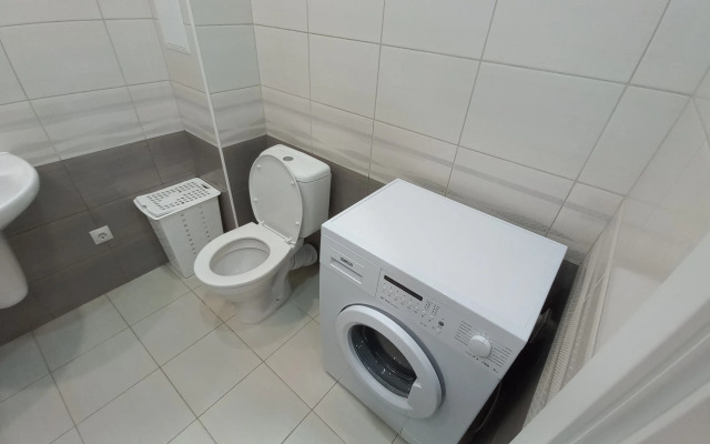 Ryadom S Ashanom I Tts Yevropa Apartments