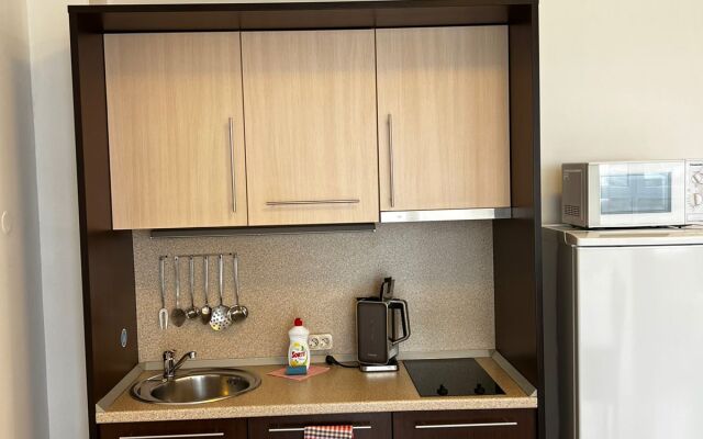 Parusnaya 21 Apartment 1