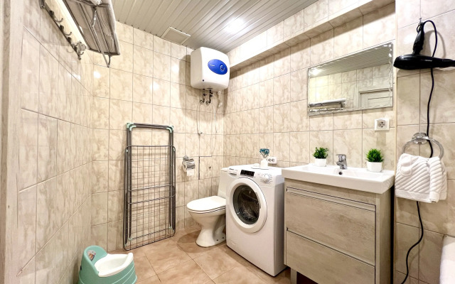 S velikolepnoy Lokawiew v Tsentre Goroda Sochi Apartments