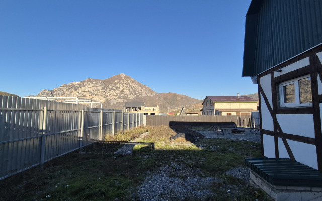 Частный дом с камином в горах