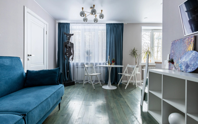 Sapfir v Pushkine Flat