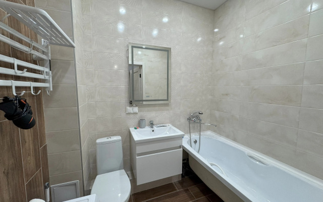 Apartments Shestimestnaya Trekhkomnatnaya Kvartira V Tsentralnom Rayone Zhk "divny Kvartal"
