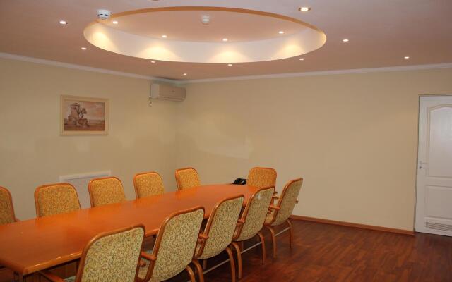 Rossiya Hotel