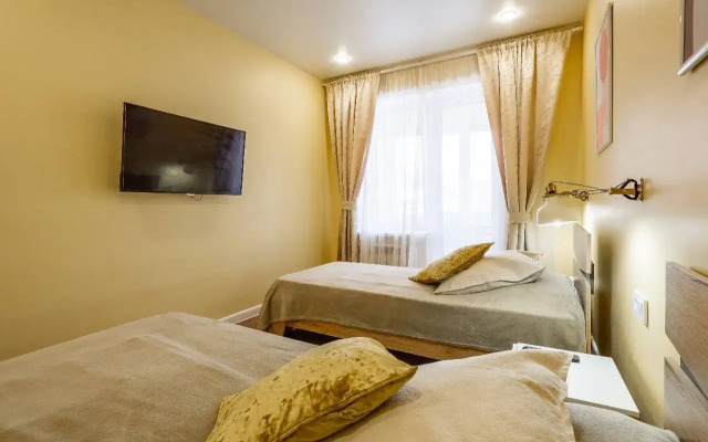 Prostornaya S Dizaynerskim Remontom Flat