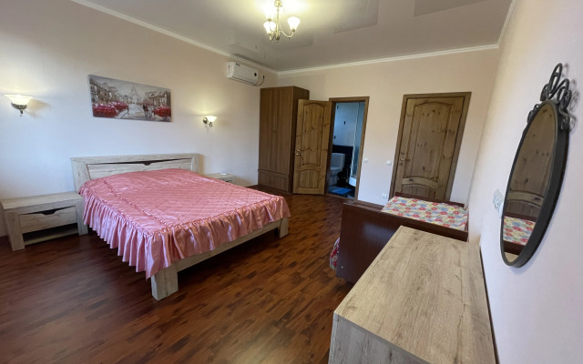 Vozle Kiparisovogo Ozera V Sukko Private house