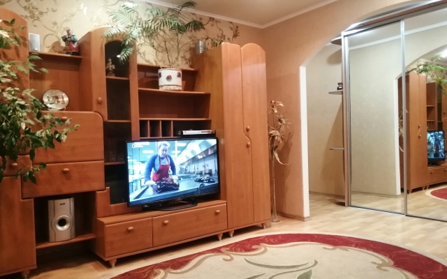 Otlichnaya Tryoshka Vozle Vokzala  Flat