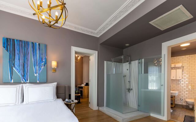 Petros Boutique Hotel