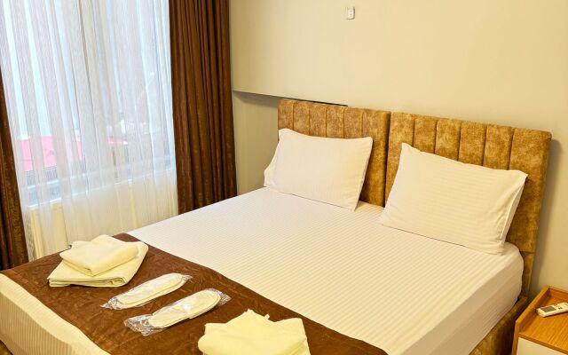 Tavra Hotel