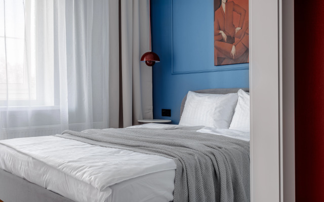 White and Blue Apart Flat
