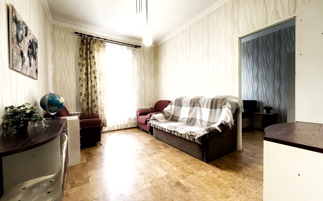 Na Mokhovoy Apartments
