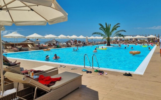 Two-room 5 minutes from the sea apartment