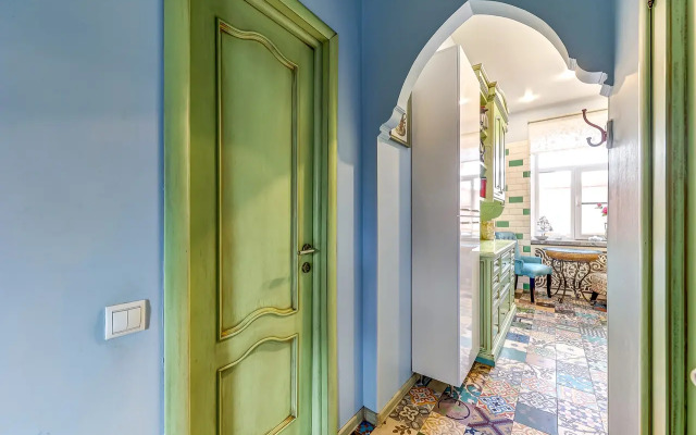 Апартаменты Три Спальни и Два Санузла на Моховой 42