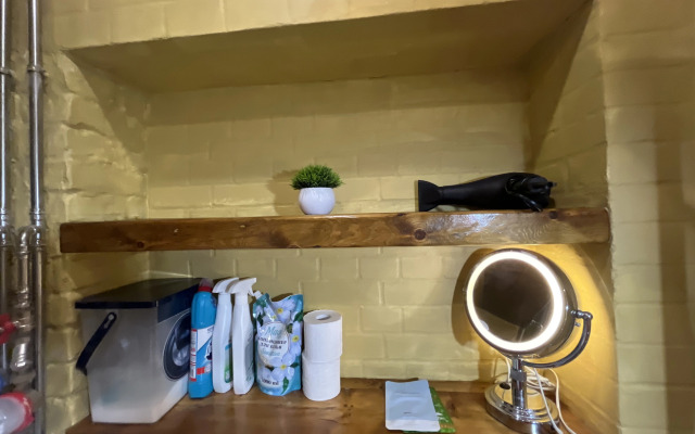 Апартаменты Логово Румс Двухкомнатные Шестиместные