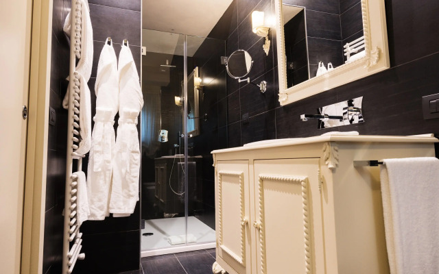 Отель Relai Sassa al Sole