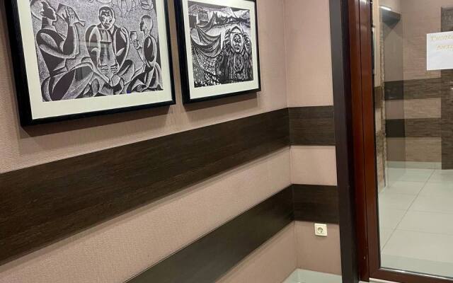 Отель Айхал