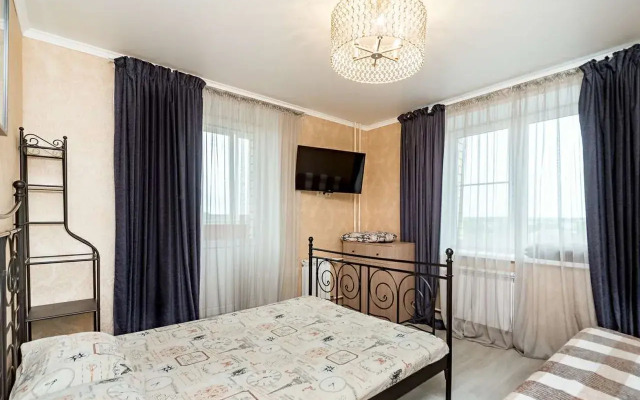 Na Ulitse Zhukova 17b Apartments