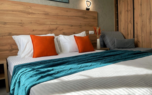 Dlya Dvoikh S Vidom Na More Apartments