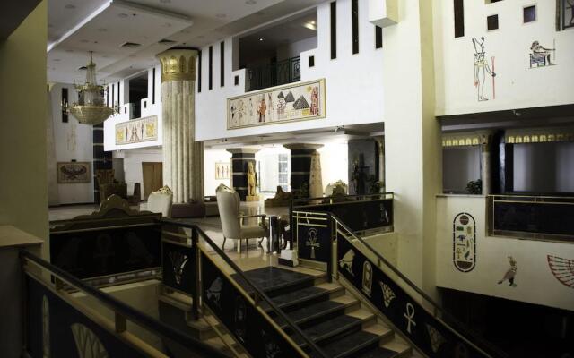 Regency Pyramids Hotel