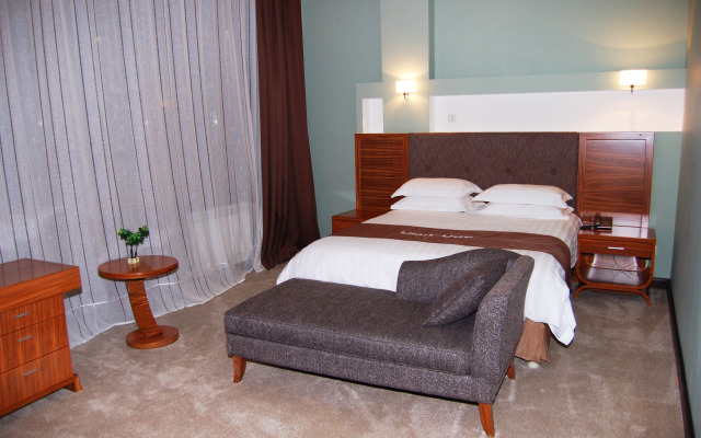 Rezidentsiya  Hotel